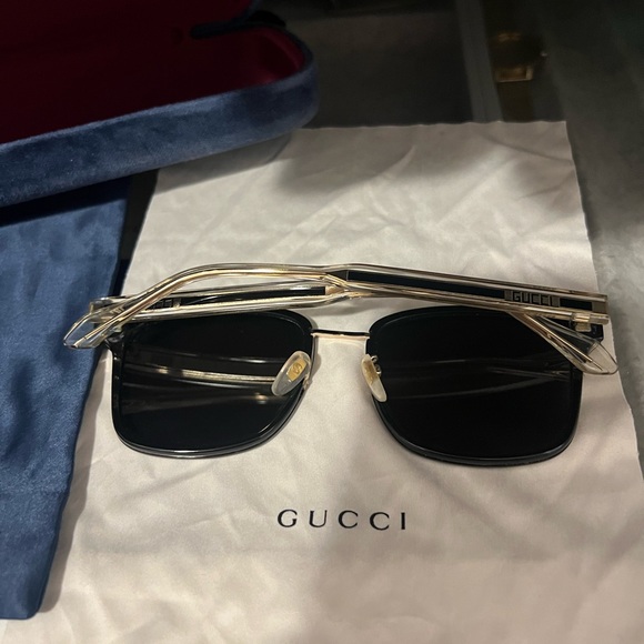AUTHENTIC GUCCI. SUNGLASSES - Picture 3 of 6